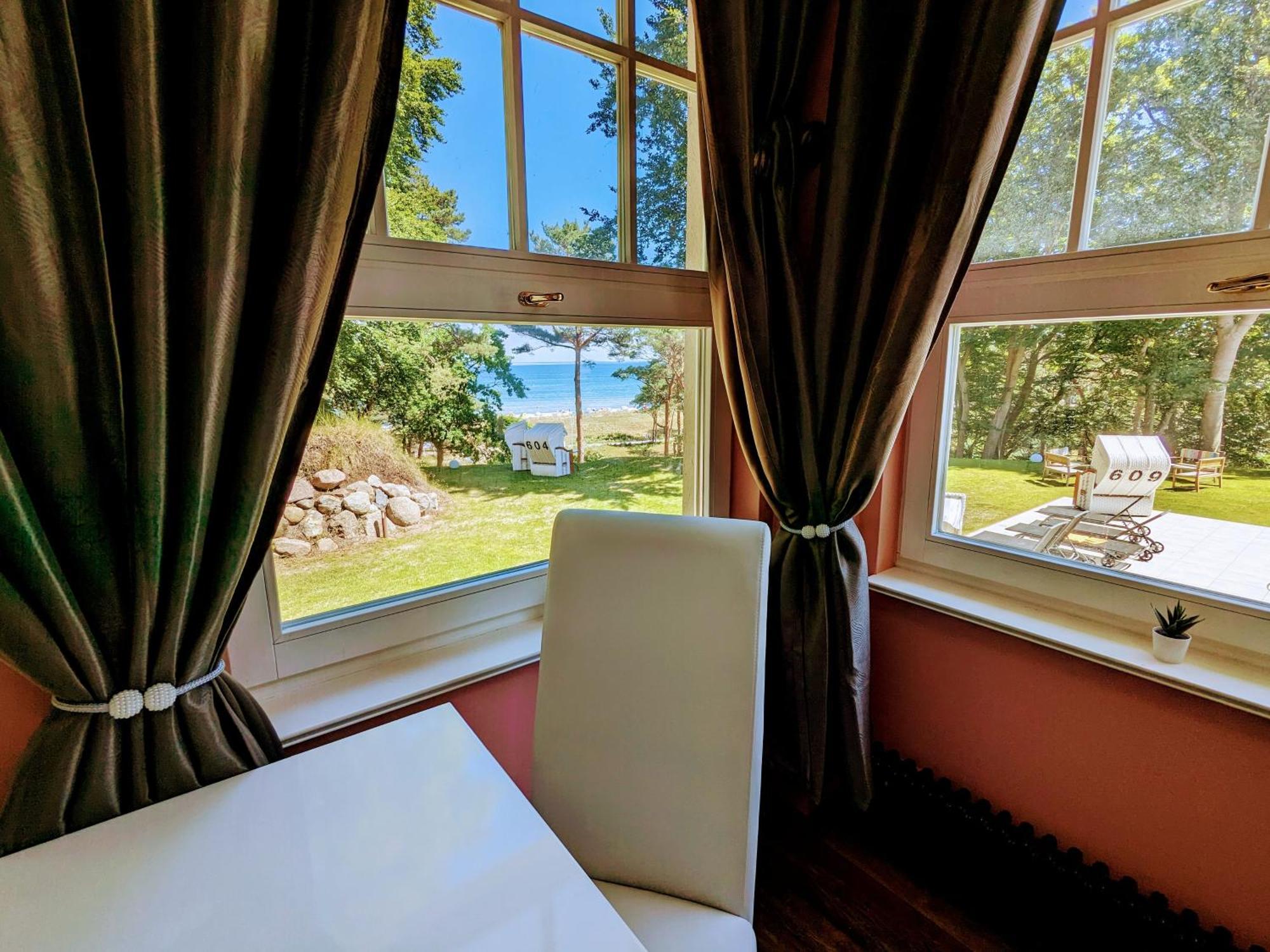 Strandhotel Lindequist Sellin  Buitenkant foto