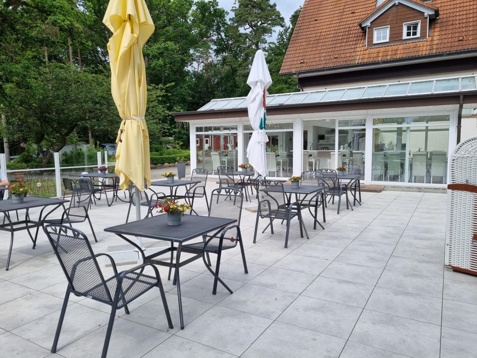 Strandhotel Lindequist Sellin  Buitenkant foto